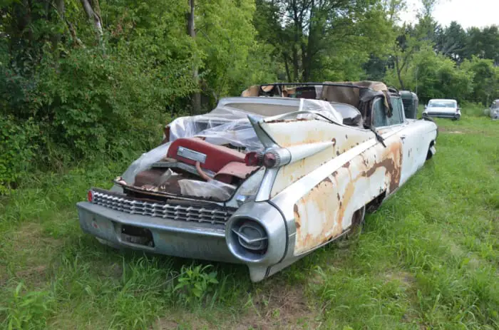  1959 Eldorado Biarritz convertible (body number 995) is missing the driver's side quarter panel and deck lid but given its restored value, it is a builder. It sold for $60,000 and is going to Canada (it was probably sold new in New York). The high bidder also bought some of the trim in the sale, probably to help complete this car.