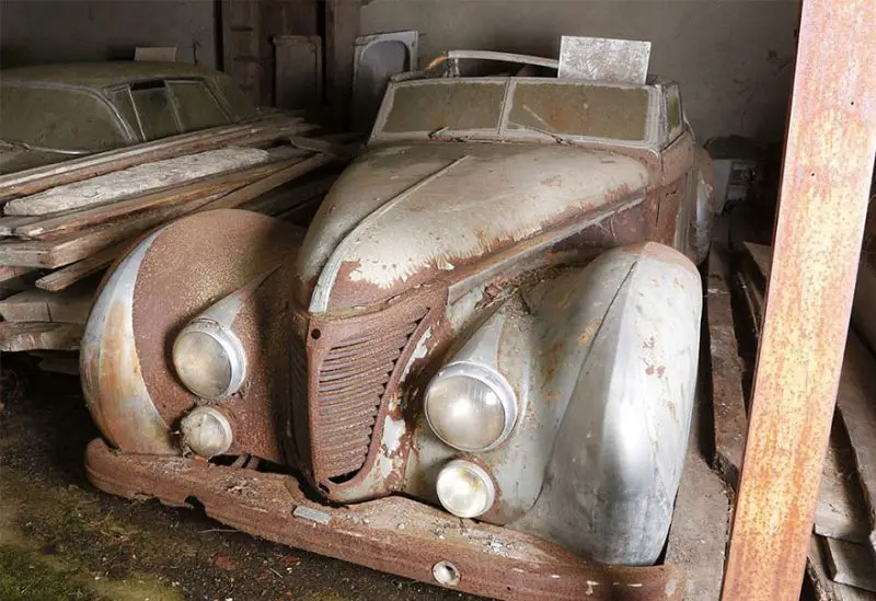 A Talbot-Lago T26 Cabriolet once owned by Egyptian King Farouk