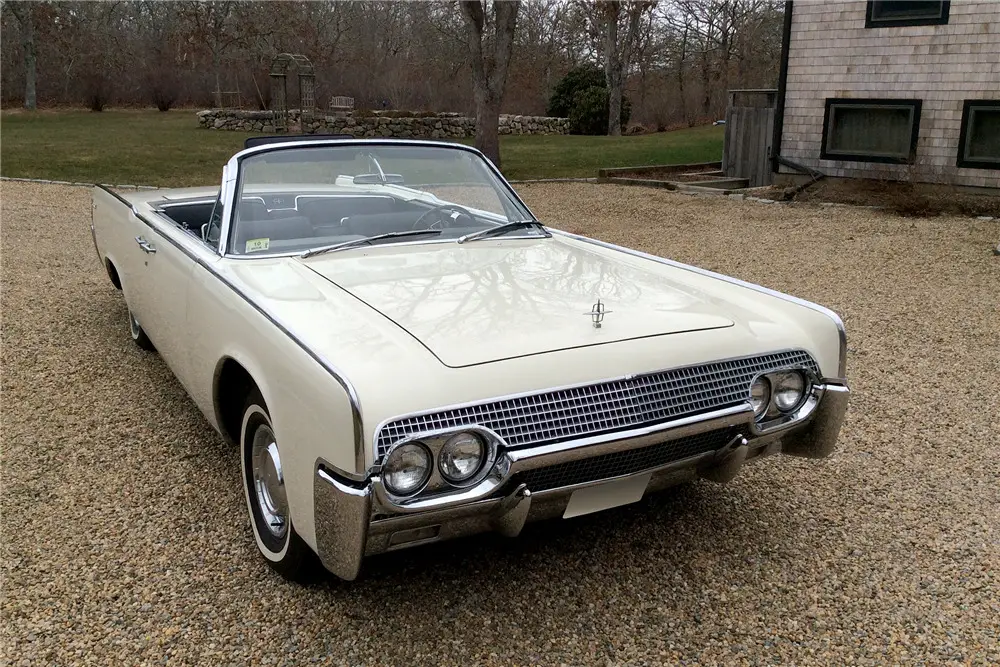 the-1961-Lincoln-Continental