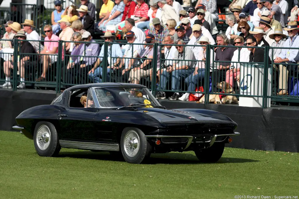 1963-Chevrolet-Corvette-Sting-Ray