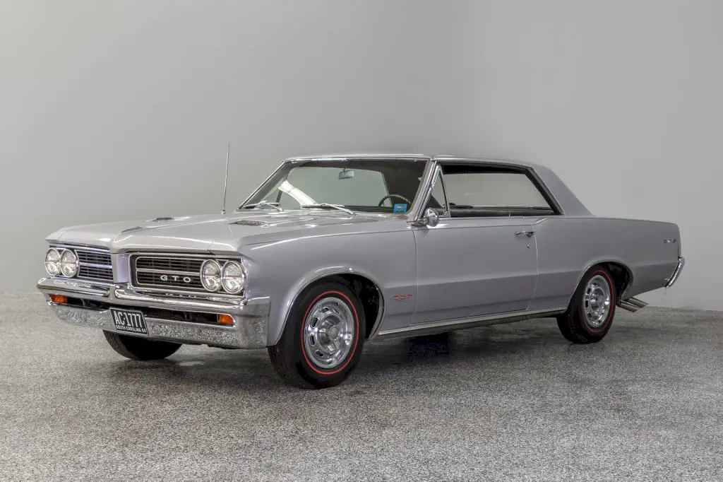 1964-Pontiac-GTO