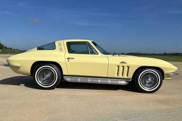 1965 Chevrolet Corvette Coupe 396/425 4-Speed