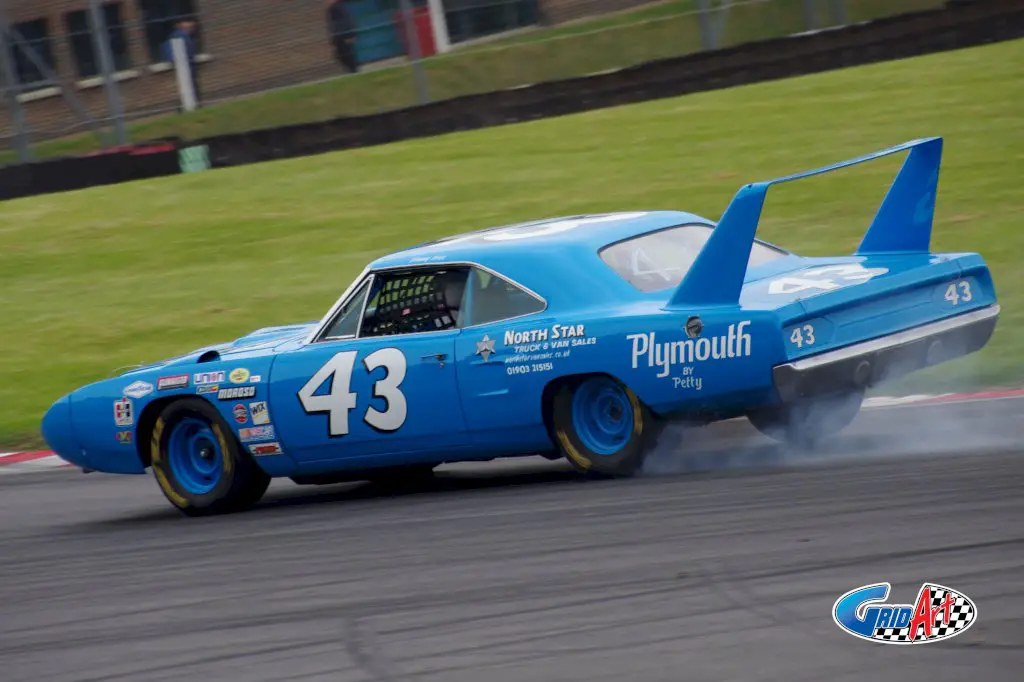 1970-Plymouth-Superbird