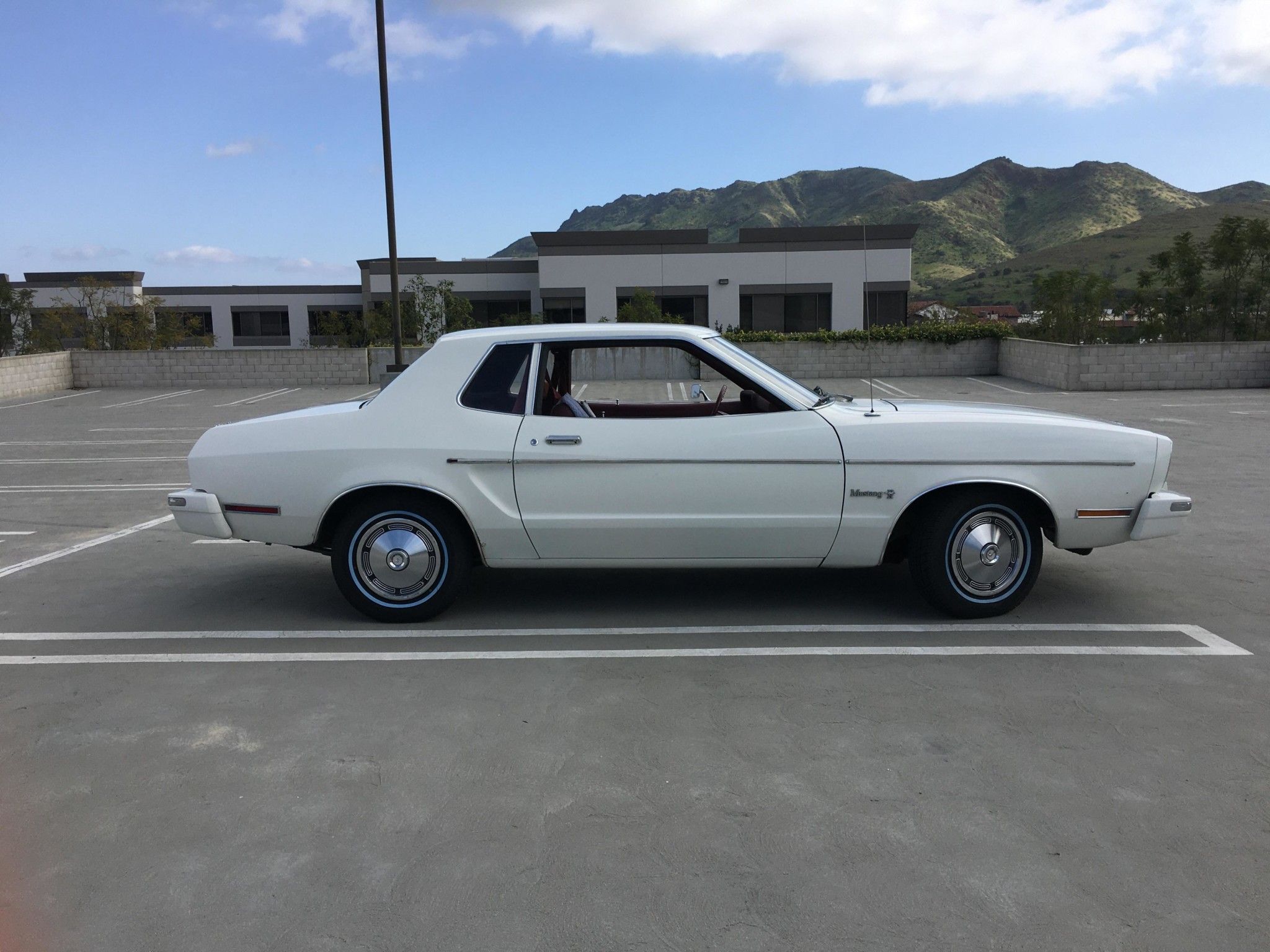 Polar white 1974 Ford Mustang II