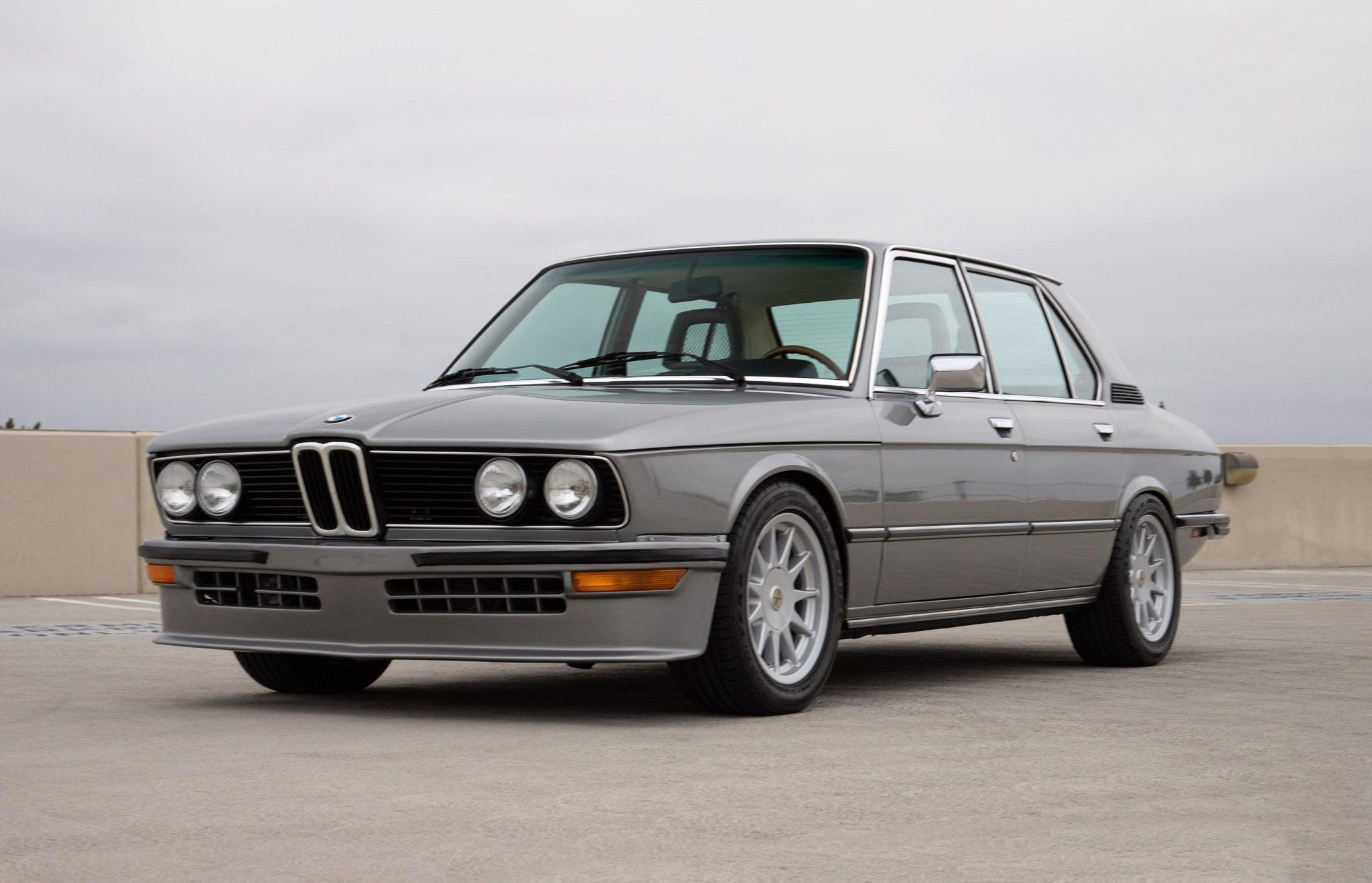 1977_bmw_530_