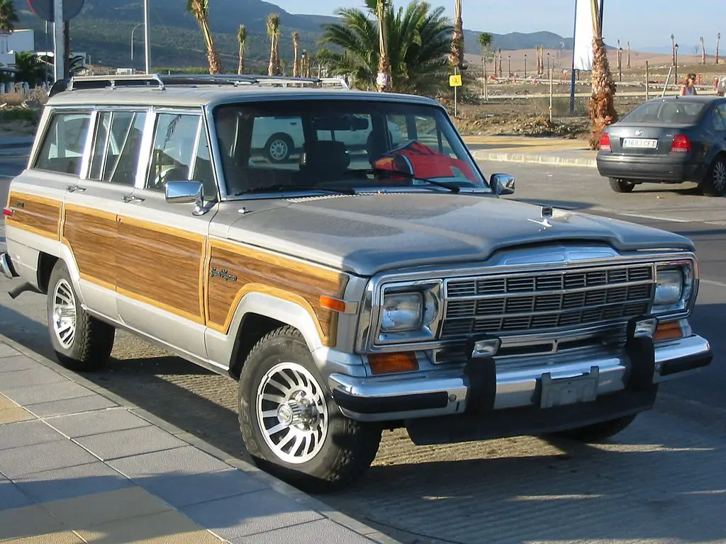 A parked 1991 Jeep Wagoneer