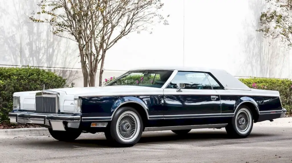 The 1979 Lincoln Continental Mark V is a timeless classic in the world of American luxury cars. 