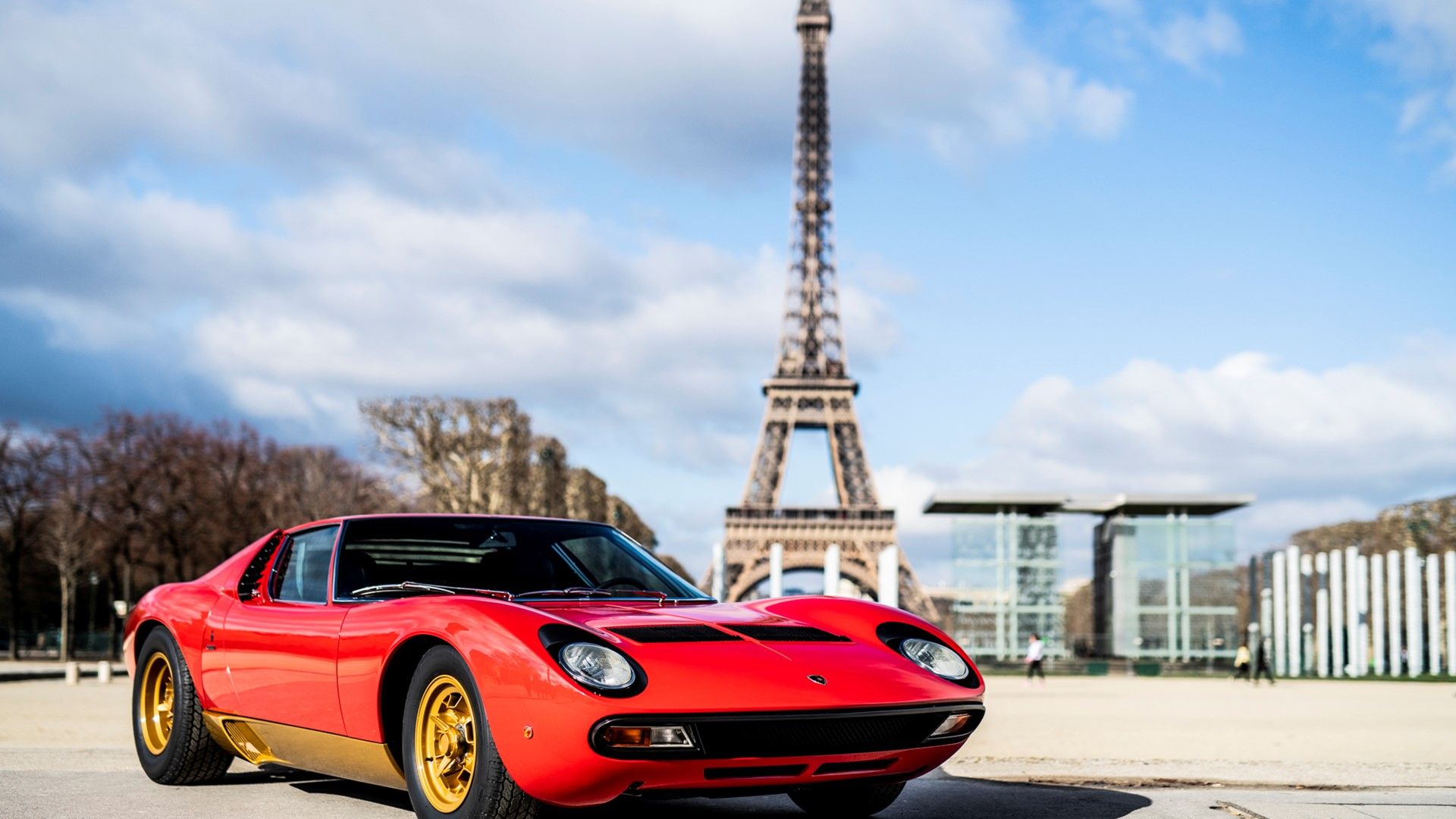 Lamborghini Miura SV red