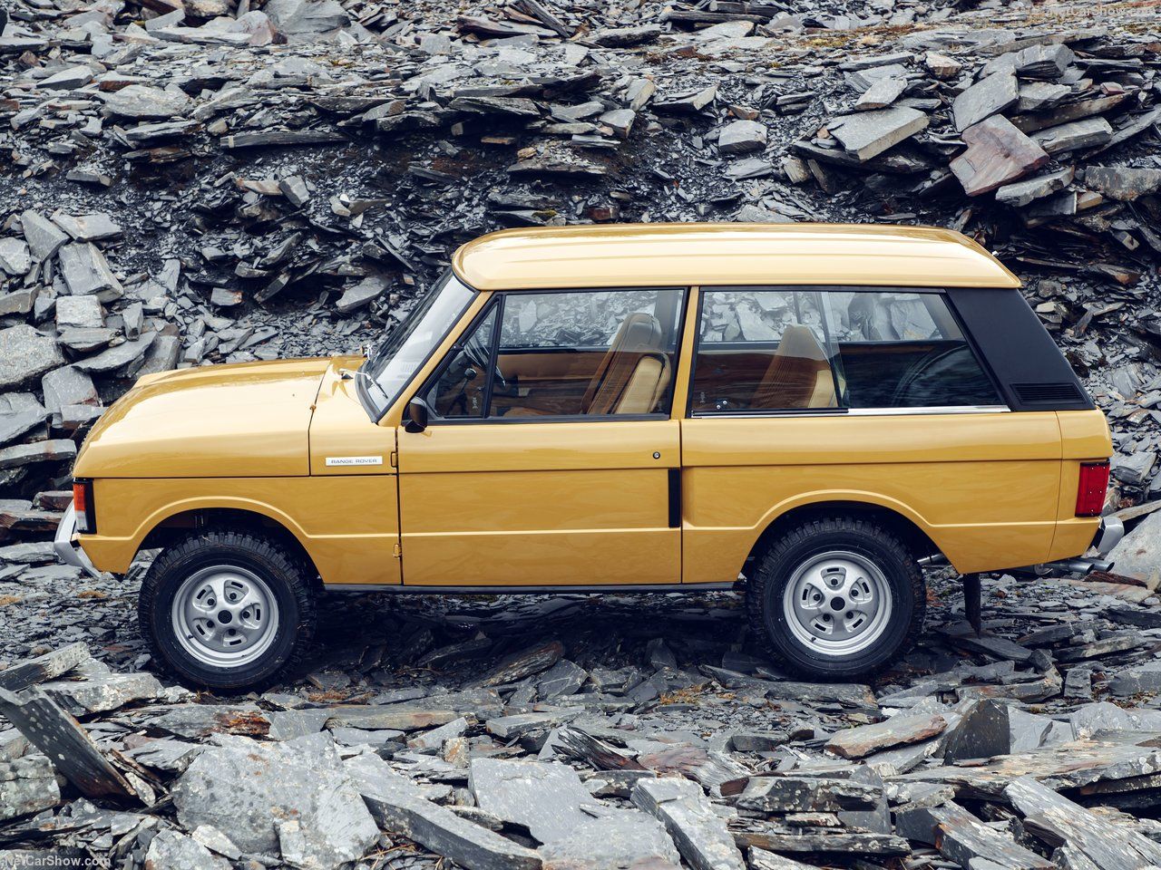 Land_Rover-Range_Rover_3-door-1978