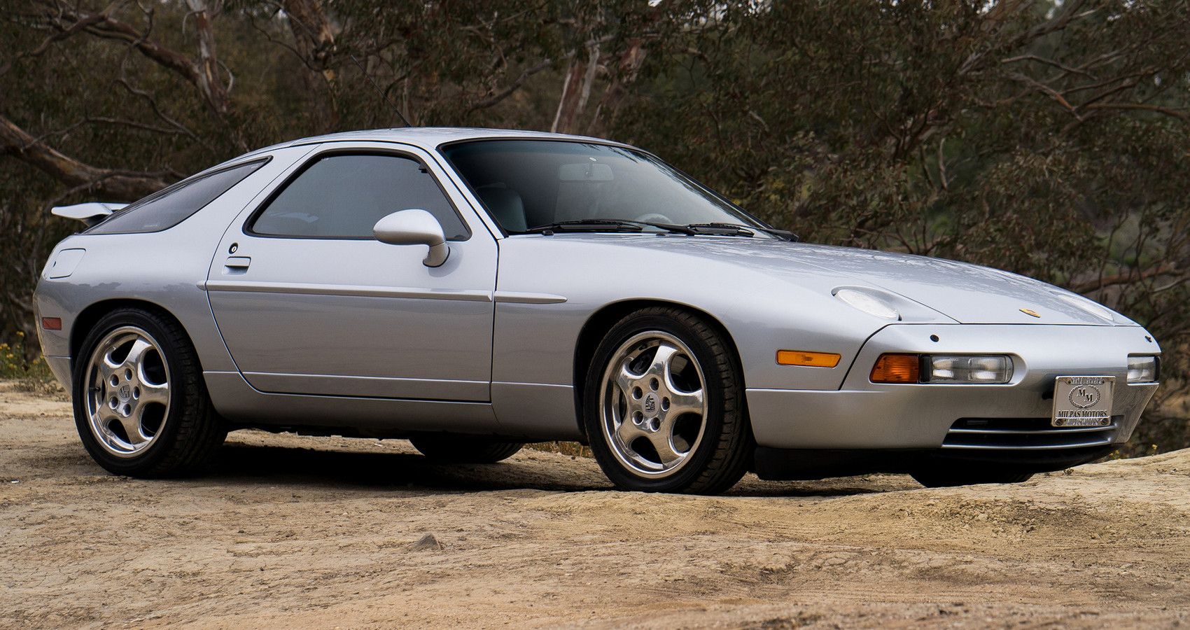 Porsche 928 GTS - Front