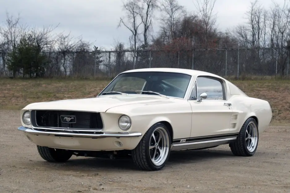 5.0L-Powered 1967 Ford Mustang GT Fastback 6-Speed